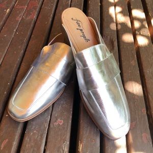 Free People | Silver Leather Mule Loafer